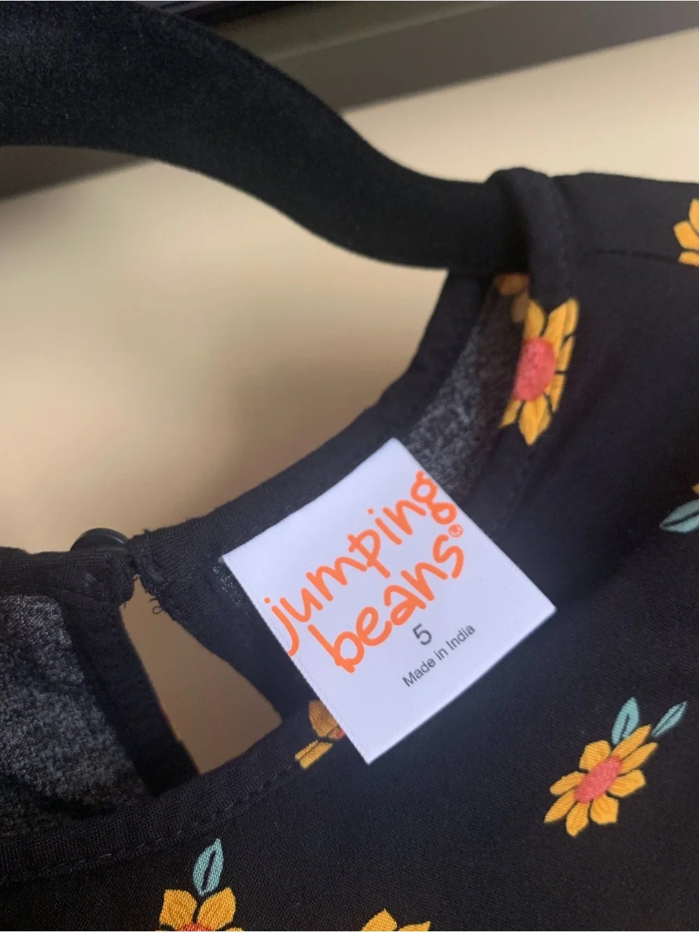Girls size 5 Fall Sunflower Outfit, Flowy Dress and matching polka dot leggings